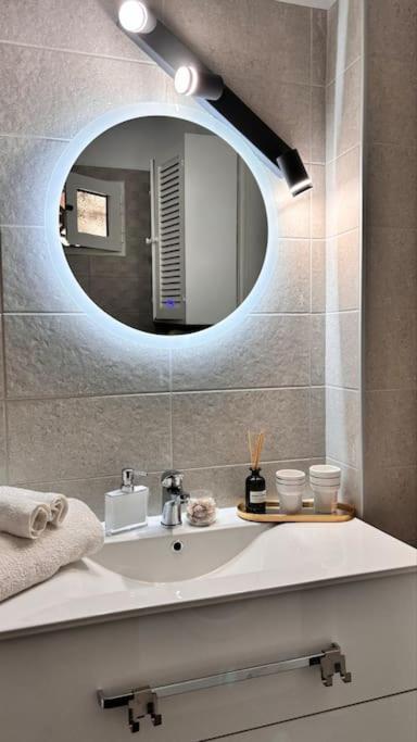 Serenity Apartment *